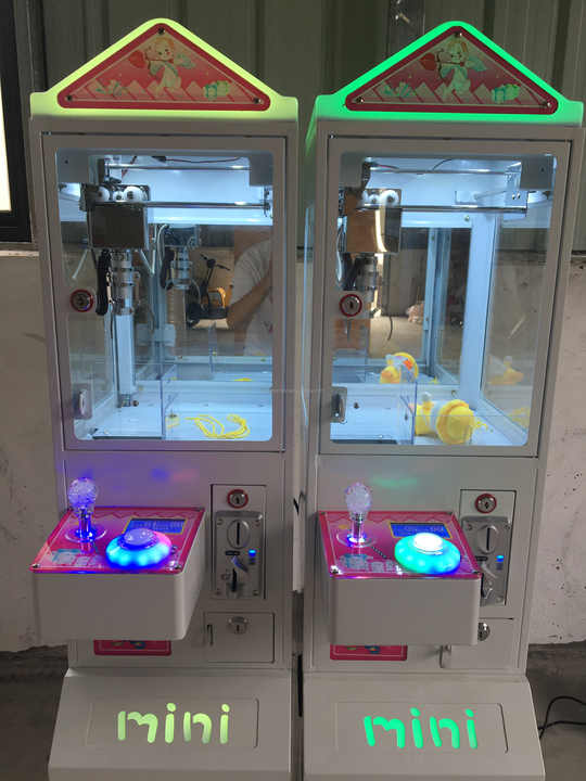 Mini Coin-Operated Mega Small  - Arcade Toy Vending Machine 评论和价格